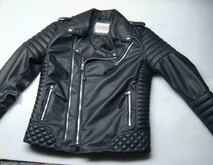 Chaqueta de cuero PU estilo motocicleta Formal para hombre con diseño de piel de vaca sujeción asimétrica y colocación de logotipo frontal OEM personalizado - Product Image 2