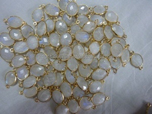 Arcoíris-piedra lunar Oval Briollete, bisel chapado en oro, conector de Plata de Ley 925, Gema - Product Image 2