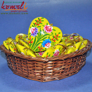 Respetuoso del medio ambiente pintado a mano de forma de corazón de regalo de boda recuerdo - Product Image 2