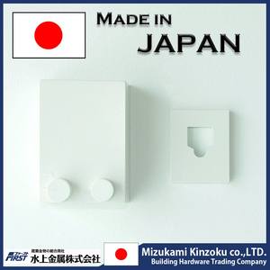 Machine à fabriquer des cintres en fil métallique fabriquée au Japon pour sécher les vêtements à l'intérieur avec un fil rétractable et un design sophistiqué - Product Image 3