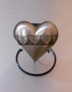 Brass Dignity Heart Shape Keepsake Cremation <b>Urns</b> <b>for</b> <b>Human</b> <b>Ashes</b> Funeral Supplies <b>for</b> <b>Ashes</b> Storage - Product Image 3