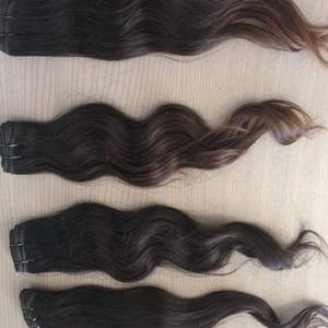 Vente en gros d'extensions de cheveux vierges brésiliens Cheveux péruviens bruts en style vague de couleur naturelle pour lot de trame de génie - Product Image 3
