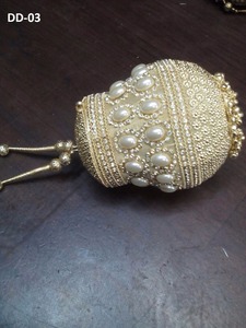 กระเป๋าคลัทช์โลหะสำหรับผู้หญิงสีทองประดับลูกปัดกระเป๋าถือสำหรับงานเลี้ยงตอนเย็นกระเป๋าถือประดับหินสำหรับงานแต่งงานงานปาร์ตี้ตอนเย็น DD01สดใส - Product Image 2