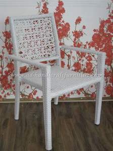 Poly Rotin Ensemble de Salle À Manger - Product Image 2