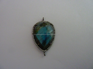 Pendentif en argent sterling avec pavé de labradorite et zircone cubique, serti clos, idéal pour les occasions festives - Product Image 4