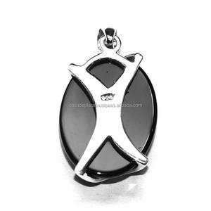 Colgante de Plata de Ley 925 con Ónix Negro Ovalado Cabujón, Joyería Clásica de Diseño para Compromiso, Bañado en Plata - Product Image 2