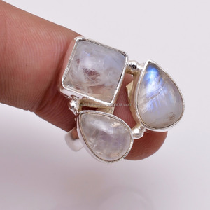 Latest Design Natural rainbow Moonstone <b>Rings</b> 925 Sterling Silver Wholesale Fine Jewelry <b>Indian</b> Jewelry Suppliers - Product Image 1