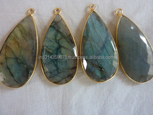Labradorite Pierres précieuses Bijoux religieux pour chrétiens Sertissage de lunette en argent et or avec connecteurs pour les fêtes - Product Image 4