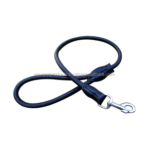 Correa de entrenador de perros y gatos de gran tamaño personalizada, cuerda suave de patrón sólido con decoración de remaches para entrenar mascotas de larga duración - Product Image 1