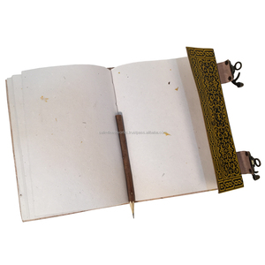 Diario de bazar de cuero genuino Vintage hecho a mano, libro de página en blanco, cuaderno de diario de Color negro y amarillo con 2 cierres en C antiguos - Product Image 6