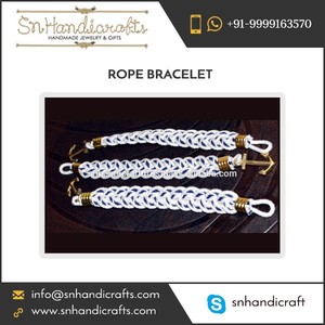 L'art de la fabrication artisanale : Fabricant leader proposant une collection époustouflante de bracelets en corde de soie pour les occasions de fiançailles - Product Image 1