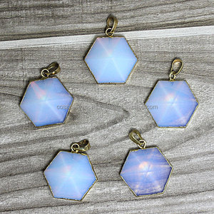 จี้หินโอปอลิททรงหกเหลี่ยม เครื่องประดับชั้นดี พร้อมกรอบเงินแท้ชุบโรเดียม/ทอง - Product Image 2