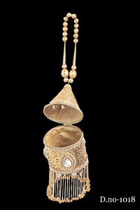 Vivid Exclusively Designed Ladies Bridal Clutch 1018 Embroidery <b>Metal</b> <b>Beaded</b> Stone Hand Purses Evening 1-1.9L Flap Closure India - Product Image 2