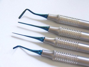 Juego de 4 Instrumentos Dentales para Rellenos de Composite con Certificación CE, Puntas Azules Precisas, Acero Inoxidable, Peso Ligero! - Product Image 2