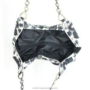 Floral Hand Beaded <b>Handbag</b> - Product Image 4