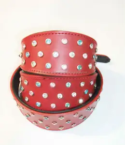 Collar de piel de vaca de alta calidad para perros medianos a grandes, resistente al agua, de lujo, estilo sólido, hebilla de aleación, decoración de remaches - Product Image 1