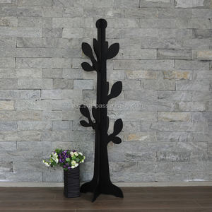 Porte-manteau artisanal, support en bois massif sculpté - Product Image 3