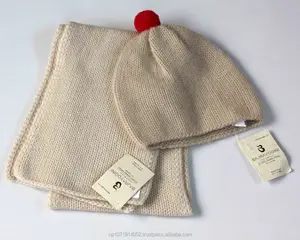 羊绒针织围巾和帽子圣诞节集合冬季