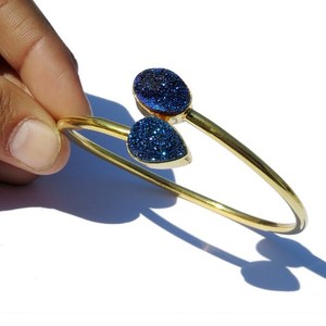 Shri Ashapura Jewels Brazalete de Plata de Ley 925 con Druzy Azul, Nuevo Diseño Bohemio, Forma de Corazones, Moda India - Product Image 6