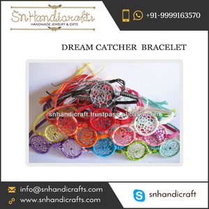L'art du bracelet attrape-rêves multicolore fait main, vendu par un vendeur réputé, au meilleur prix disponible - Product Image 1