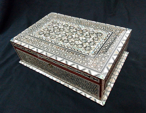 ZAHEREEN J 51 Joyero Rectangular Egipcio de Madera con Mosaico Extra Grande - Product Image 2