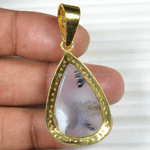 Colgante de oro de circonia cúbica con forma de diamante, joyería fina hecha a mano - Product Image 3