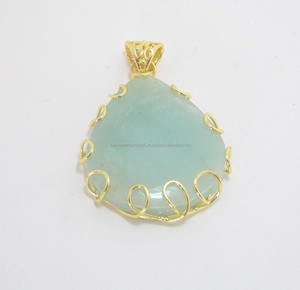 หินอเวนจูรีนสีเขียวธรรมชาติพร้อมจี้สร้อยคอรูปลูกแพร์ชุบทองทำด้วยมือ - Product Image 2