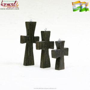 Hecho a mano tallado de madera joyería de madera colgante de Cruz - Product Image 2