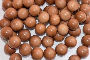 Mala de Sándalo Puro Hecha a Mano, Cuentas de Madera Religiosas para Fines Espirituales, Marca Riddhi Siddhi, Origen del Sur de la India, Más de 50 Años de Antigüedad - Product Image 6