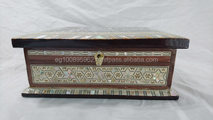 Boîte à bijoux en mosaïque noire de perles, magnifique bibelot égyptien en forme rectangulaire, 15 pièces, J49 - Product Image 3