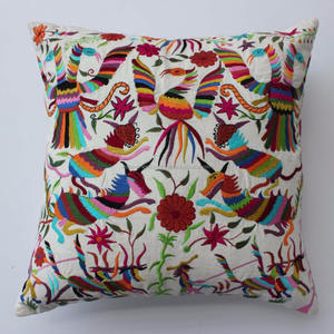 Diseñador de algodón al por mayor bordado cojín de decoración para el hogar - Product Image 1