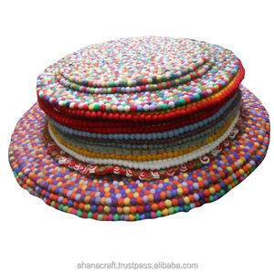 Alfombrillas y almohadillas de bola de fieltro hechas a mano multicolores ecológicas clásicas de alta calidad al mejor precio al por mayor para decoración del hogar - Product Image 4