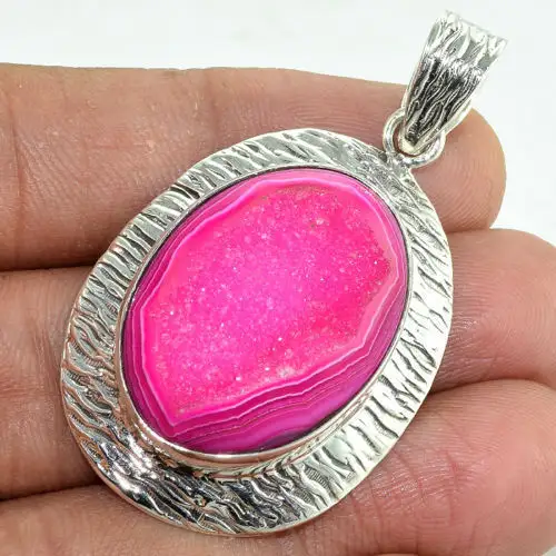 Liontin batu permata Druzy akik merah muda, perhiasan perak murni 925 buatan tangan dengan tampilan elegan dan desain klasik
