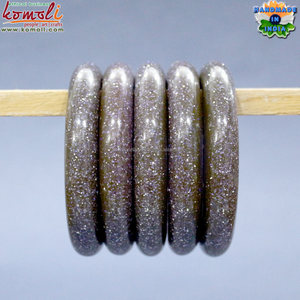 Pulsera personalizada de resina con purpurina roja, joyería hecha a mano al por mayor - Product Image 3