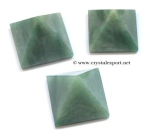 Pyramides d'aventurine verte - Product Image 1