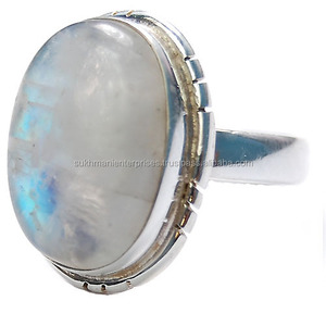 Pierre de lune arc-en-ciel naturelle en argent sterling serti de lunette fait main style indien bague classique éternité vermeil bague pour femme - Product Image 1