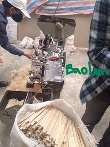 Disposable bamboo twin <b>chopsticks</b> Disposable bamboo <b>chopsticks</b> made in Viet Nam with logo paper cover bulk - Product Image 2