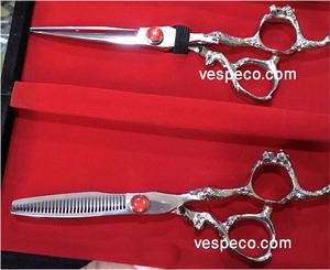 Mango de dragón y tijeras de tornillo con hoja de acero inoxidable Tipo de belleza Punta de hoja afilada - Product Image 6