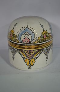 กล่องขนมเซรามิกทรงกลมขนาดเล็กทำมือจากโมร็อกโกของ Biyadina เครื่องปั้นดินเผาเคลือบเงา งานฝีมือขัดเงา รับทำโลโก้ตามสั่ง ขายส่งจำนวนมาก - Product Image 4