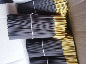 Varillas de incienso Agarbatti de 3mm de diámetro de alta calidad, polvos de madera de carbón hechos de sándalo Joss perfumados de Vietnam, uso religioso - Product Image 1