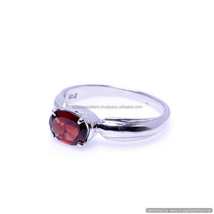 925 Sterling silver Garnet gemstone Main en gros Anneaux - Product Image 1