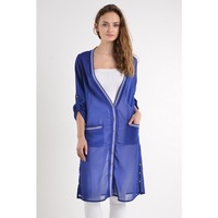 Frau Kleid Strickjacke