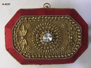 Handmade Fashion Metal Square Clutch Ladies Gold <b>Silver</b> Evening Party <b>Tote</b> <b>Bags</b> Stone Beaded High Quality Vivid - Product Image 3