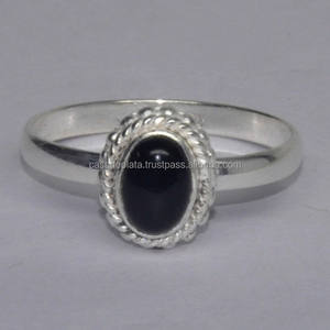 Oval Cab <b>Black</b> Onyx Gemstone <b>Ring</b> 925 Sterling Silver <b>Ring</b> With Silver Plated Bezel Setting Latest Fashionable <b>Ring</b> For <b>Women</b>. - Product Image 3