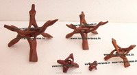 Supports trépieds en pin pour pierres précieuses, coquillages, roches et minéraux - Décoration intérieure écologique sculptée avec amour