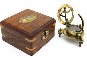 Brújula de reloj de sol antiguo náutico-Brújula de reloj de sol de latón con caja de madera de Calvin artesanía - Product Image 2