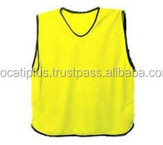 Gilets d'entraînement en maille polyester personnalisés OEM pour hommes - Product Image 3