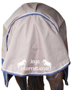 Joya International Manta Impermeable Rosa para Caballo, Estilo Turnout con Cuello Completo y Solapa Grande para Cola, Todas las Estaciones, de 7'0" a 4'9" - Product Image 4