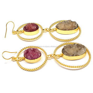 Boucles d'oreilles clous vintage tendance à deux pierres, magnifique agate plaquée or sur laiton, pièce unique - Product Image 3