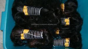 Cabello humano Remy rizado a granel, cabello indio 100% sin procesar - Product Image 4